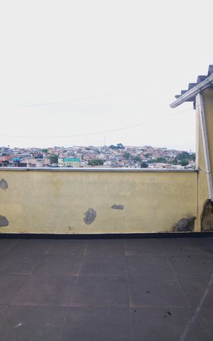 Casa para alugar com 111m², 2 quartos e 2 vagasVaranda / fundos da casa