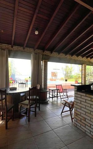 Casa à venda com 270m², 3 quartos e 3 vagas