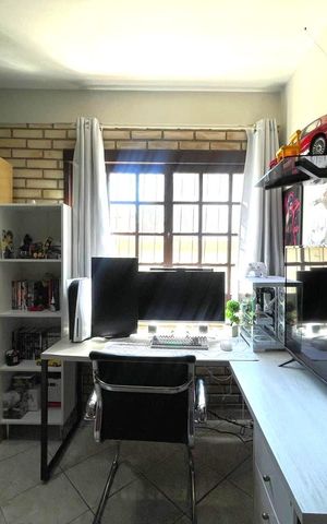 Casa à venda com 270m², 3 quartos e 3 vagas