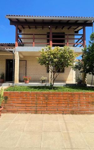 Casa à venda com 270m², 3 quartos e 3 vagas