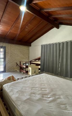 Casa à venda com 270m², 3 quartos e 3 vagas