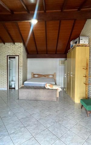 Casa à venda com 270m², 3 quartos e 3 vagas