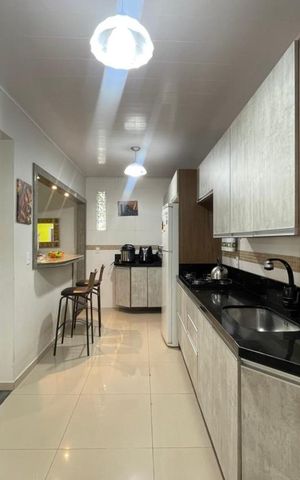 Casa à venda com 270m², 3 quartos e 3 vagas