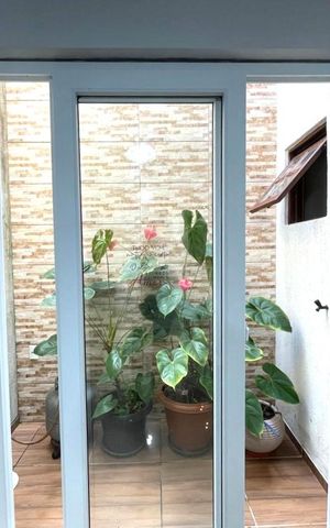 Casa à venda com 270m², 3 quartos e 3 vagas