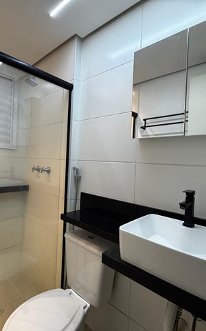 Apartamento à venda com 43m², 2 quartos e 1 vaga Apartamento à venda com 43m², 2 quartos e 1 vagaBanheiro