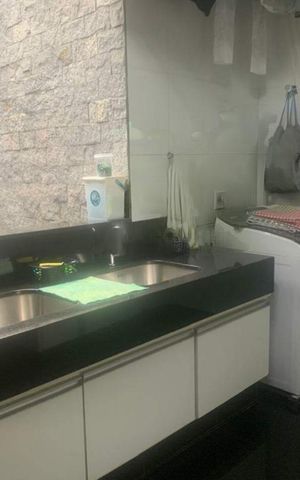 Casa à venda com 450m², 4 quartos e 8 vagas