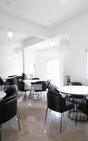 Apartamento à venda com 150m², 3 quartos e 3 vagas Apartamento à venda com 150m², 3 quartos e 3 vagasSalão de Festas
