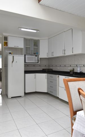 Casa à venda com 62m², 2 quartos e 3 vagasCozinha
