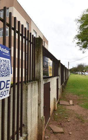 Casa à venda com 62m², 2 quartos e 3 vagasPlaca
