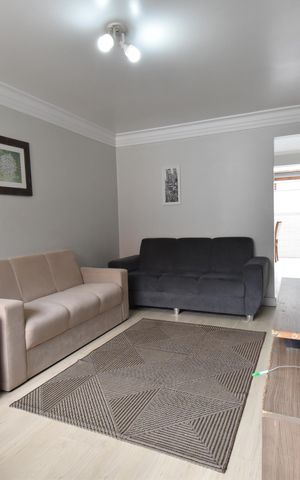 Casa à venda com 62m², 2 quartos e 3 vagasSala