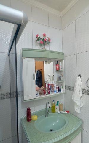 Casa para alugar com 120m², 2 quartos e 1 vaga Casa para alugar com 120m², 2 quartos e 1 vagaBanheiro