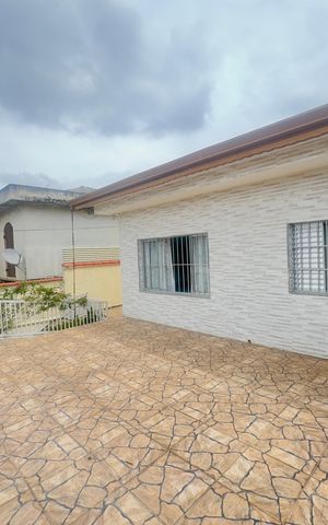 Casa para alugar com 120m², 2 quartos e 1 vaga Casa para alugar com 120m², 2 quartos e 1 vagaSacada
