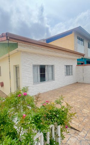 Casa para alugar com 120m², 2 quartos e 1 vaga Casa para alugar com 120m², 2 quartos e 1 vagaSacada