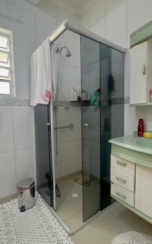 Casa para alugar com 120m², 2 quartos e 1 vaga Casa para alugar com 120m², 2 quartos e 1 vagaBanheiro