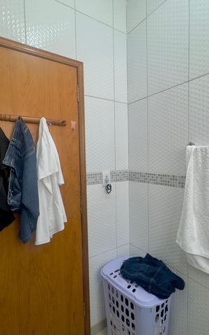 Casa para alugar com 120m², 2 quartos e 1 vaga Casa para alugar com 120m², 2 quartos e 1 vagaBanheiro
