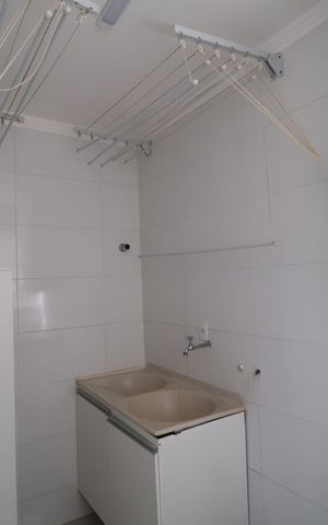Apartamento para alugar com 80m², 3 quartos e 1 vagaÁrea de Serviço