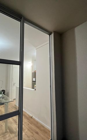 Apartamento para alugar com 64m², 1 quarto e 1 vaga Apartamento para alugar com 64m², 1 quarto e 1 vagaVaranda da Sala