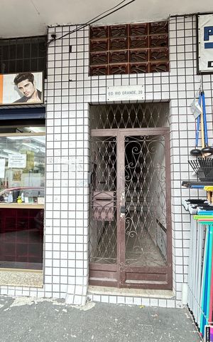 Apartamento para alugar com 57m², 2 quartos e sem vagaFachada