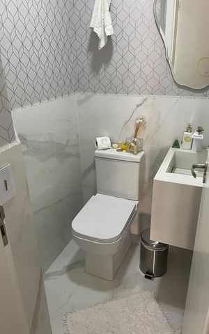 Apartamento à venda com 277m², 4 quartos e 4 vagas Apartamento à venda com 277m², 4 quartos e 4 vagasBanheiro 5