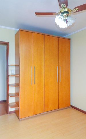 Casa à venda com 300m², 4 quartos e 2 vagas