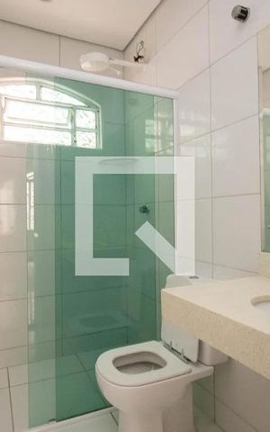 Casa à venda com 225m², 3 quartos e 6 vagas Casa à venda com 225m², 3 quartos e 6 vagasBanheiro 4