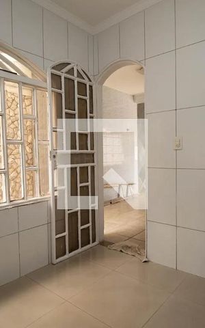 Casa à venda com 225m², 3 quartos e 6 vagas Casa à venda com 225m², 3 quartos e 6 vagasSala