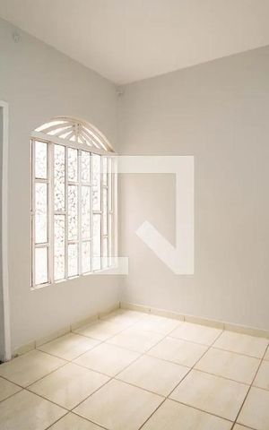 Casa à venda com 225m², 3 quartos e 6 vagas Casa à venda com 225m², 3 quartos e 6 vagasQuarto 4