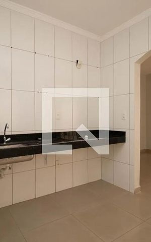 Casa à venda com 225m², 3 quartos e 6 vagas Casa à venda com 225m², 3 quartos e 6 vagasCozinha
