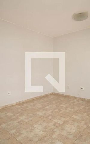 Casa à venda com 225m², 3 quartos e 6 vagas Casa à venda com 225m², 3 quartos e 6 vagasQuarto 1