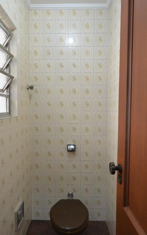 Casa para alugar com 600m², 7 quartos e 8 vagasBanheiro 4