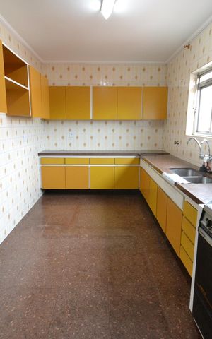 Casa para alugar com 600m², 7 quartos e 8 vagasCozinha