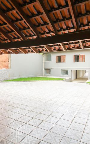 Casa para alugar com 160m², 2 quartos e 6 vagas Casa para alugar com 160m², 2 quartos e 6 vagasÁrea externa