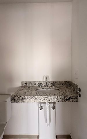 Apartamento à venda com 44m², 2 quartos e 1 vaga Apartamento à venda com 44m², 2 quartos e 1 vagaBanheiro