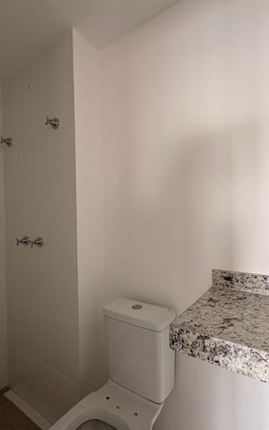 Apartamento à venda com 44m², 2 quartos e 1 vaga Apartamento à venda com 44m², 2 quartos e 1 vagaBanheiro