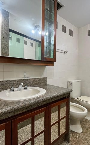 Apartamento à venda com 147m², 3 quartos e 2 vagas Apartamento à venda com 147m², 3 quartos e 2 vagasBanheiro da Suíte