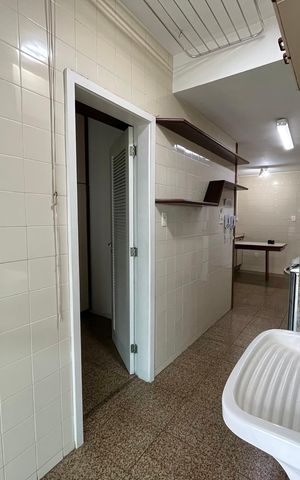 Apartamento à venda com 147m², 3 quartos e 2 vagas Apartamento à venda com 147m², 3 quartos e 2 vagasÁrea de Serviço