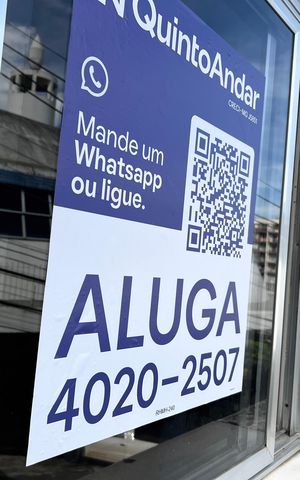 Apartamento para alugar com 127m², 3 quartos e 1 vaga Apartamento para alugar com 127m², 3 quartos e 1 vagaPlaca