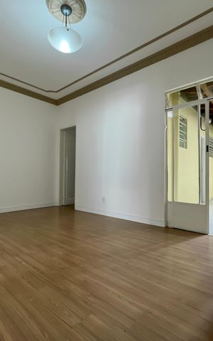 Apartamento para alugar com 127m², 3 quartos e 1 vaga Apartamento para alugar com 127m², 3 quartos e 1 vagaSala
