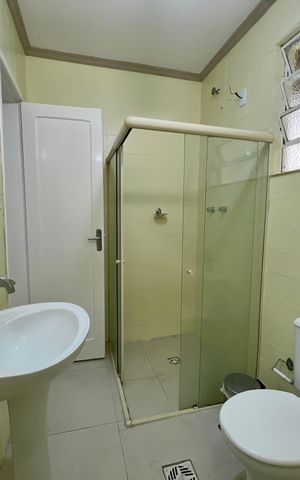 Apartamento para alugar com 127m², 3 quartos e 1 vaga Apartamento para alugar com 127m², 3 quartos e 1 vagaBanheiro Corredor