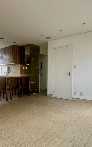 Apartamento à venda com 70m², 2 quartos e 1 vaga Apartamento à venda com 70m², 2 quartos e 1 vagaSala