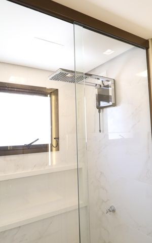 Apartamento para alugar com 117m², 3 quartos e 2 vagasBanheiro do Quarto 1