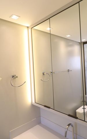 Apartamento para alugar com 117m², 3 quartos e 2 vagasBanheiro do Quarto 1