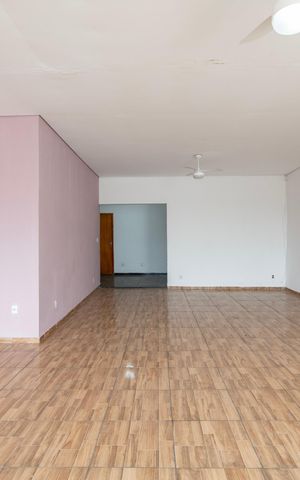 Casa para alugar com 158m², 4 quartos e 3 vagas Casa para alugar com 158m², 4 quartos e 3 vagasSala