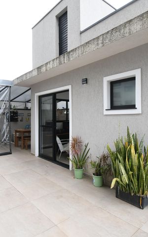 Casa para alugar com 144m², 3 quartos e 2 vagasCobertura