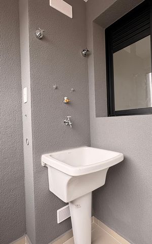 Apartamento à venda com 44m², 2 quartos e 1 vaga Apartamento à venda com 44m², 2 quartos e 1 vagaLavanderia/ varanda