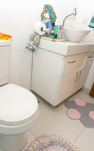 Casa à venda com 126m², 2 quartos e 2 vagasBANHEIRO SUITE