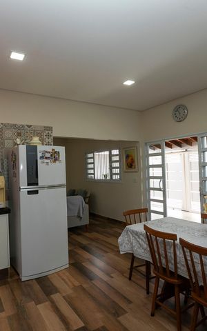 Casa à venda com 126m², 2 quartos e 2 vagasCOZINHA E SALA DE JANTAR