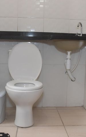 Casa de condomínio para alugar com 80m², 2 quartos e 2 vagasBanheiro