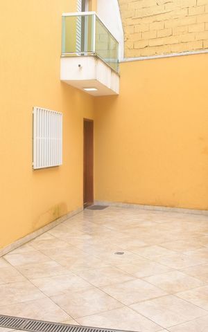 Casa de condomínio para alugar com 80m², 2 quartos e 2 vagasFachada da casa