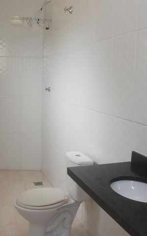 Casa de condomínio para alugar com 80m², 2 quartos e 2 vagasBanheiro